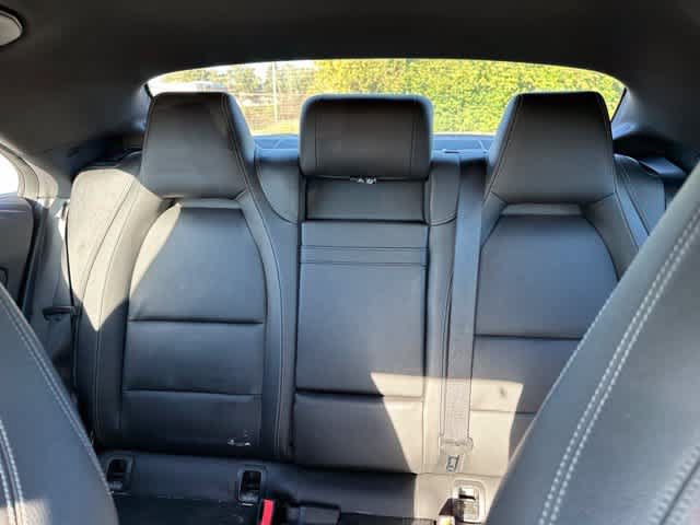 Used 2018 Mercedes-Benz CLA 250 4MATIC image 6
