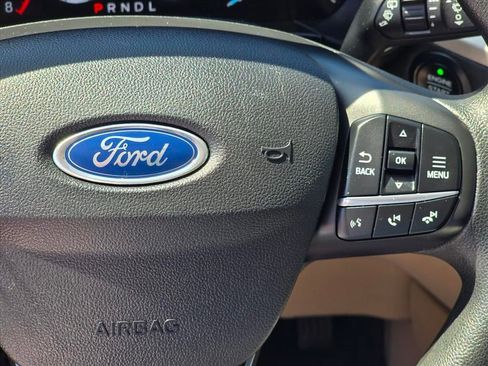 Used 2021 Ford Escape SE FWD image 16