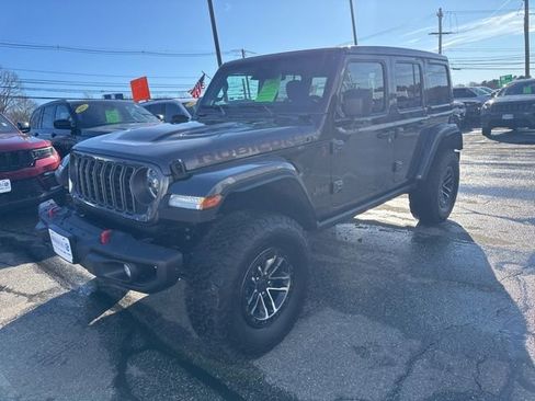 Used 2026 Jeep Wrangler Unlimited Rubicon image 3