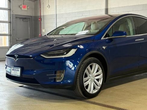 Used 2017 Tesla Model X P100D image 5