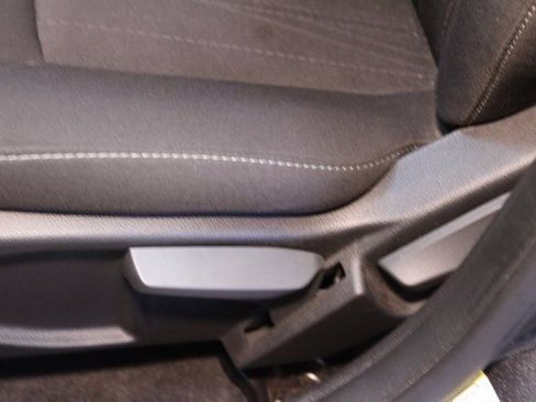 Used 2018 Ford Focus SE image 16