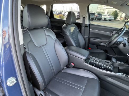 Used 2025 Kia Sorento S w/ Panoramic Sunroof Package image 33