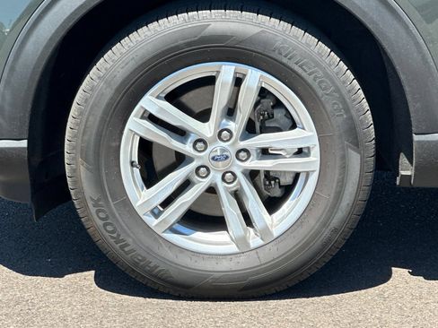 Used 2022 Ford Explorer XLT AWD/4WD image 24