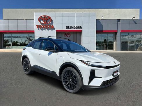 New 2026 Toyota C-HR AWD/4WD image 1