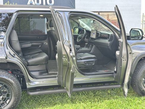 Used 2023 Toyota Sequoia TRD Pro AWD/4WD image 27
