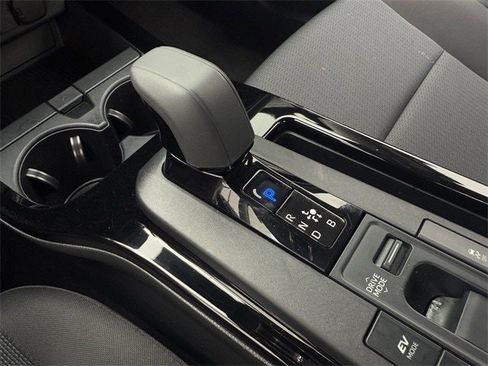 Used 2024 Toyota Prius Limited image 18