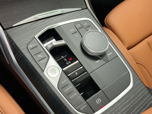 New 2026 BMW 330i Sedan w/ Convenience Package image 26