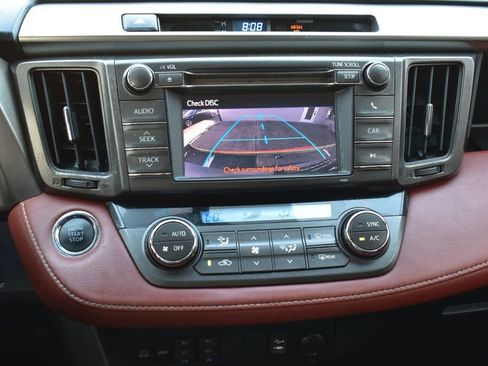 Used 2013 Toyota RAV4 Limited image 29