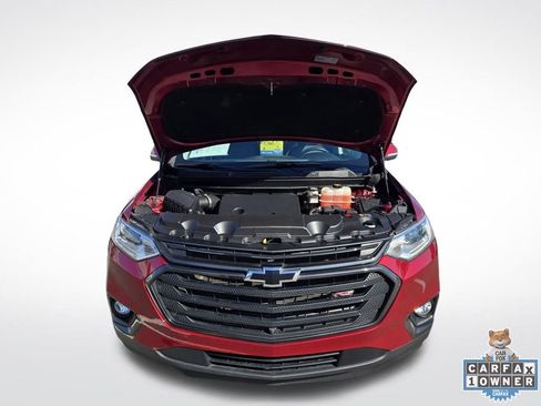 Used 2021 Chevrolet Traverse RS FWD image 17