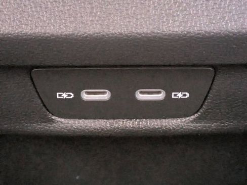 New 2026 Volkswagen Tiguan SE R-Line image 15