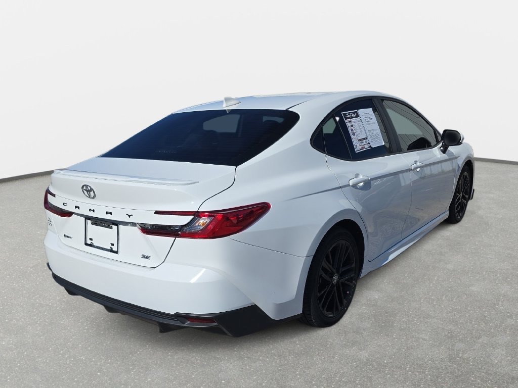 Used 2025 Toyota Camry SE w/ Convenience Package FWD image 5