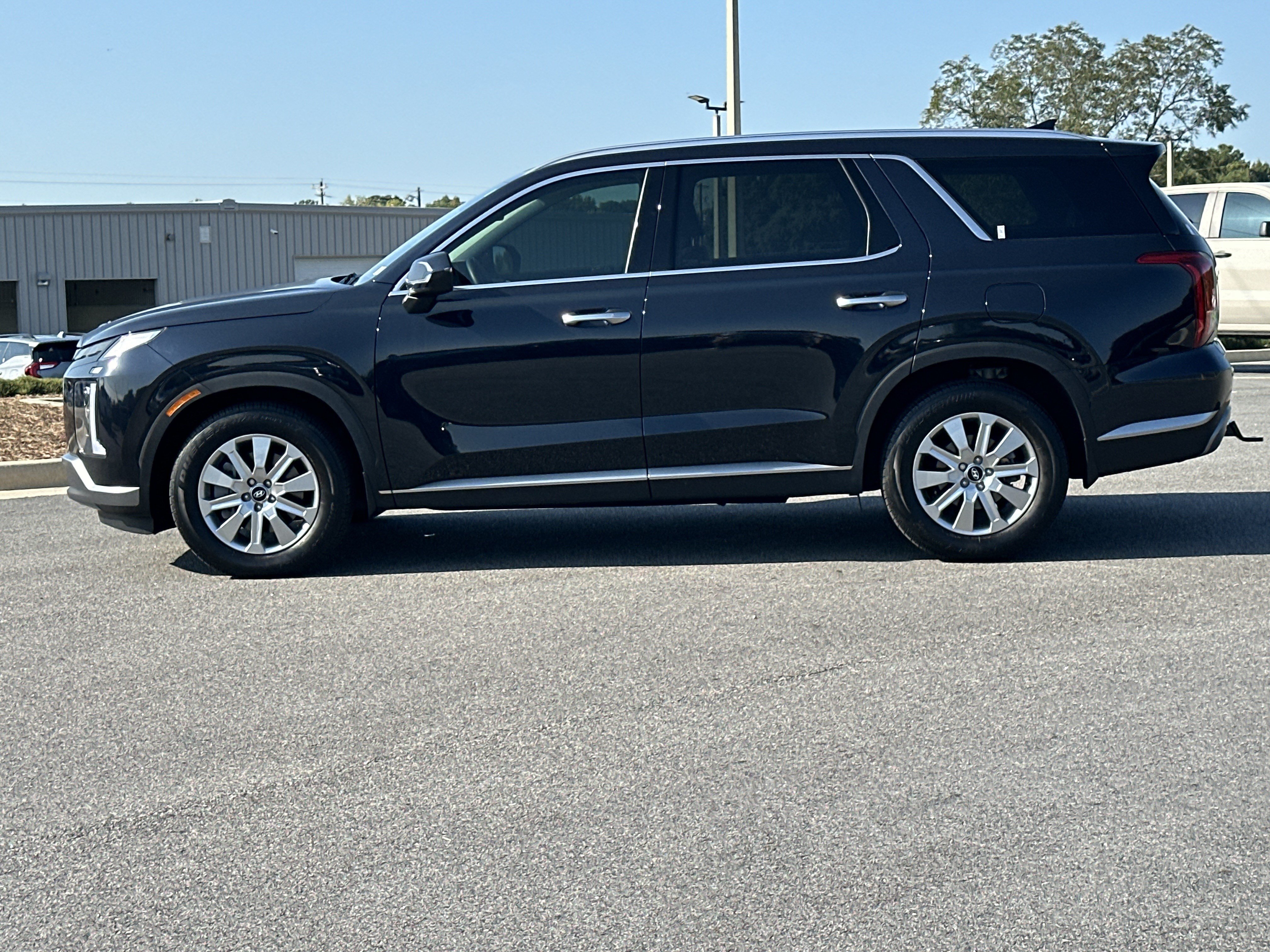 Used 2024 Hyundai Palisade SEL FWD image 9