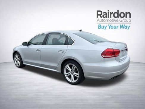 Used 2014 Volkswagen Passat TDI SE FWD image 5