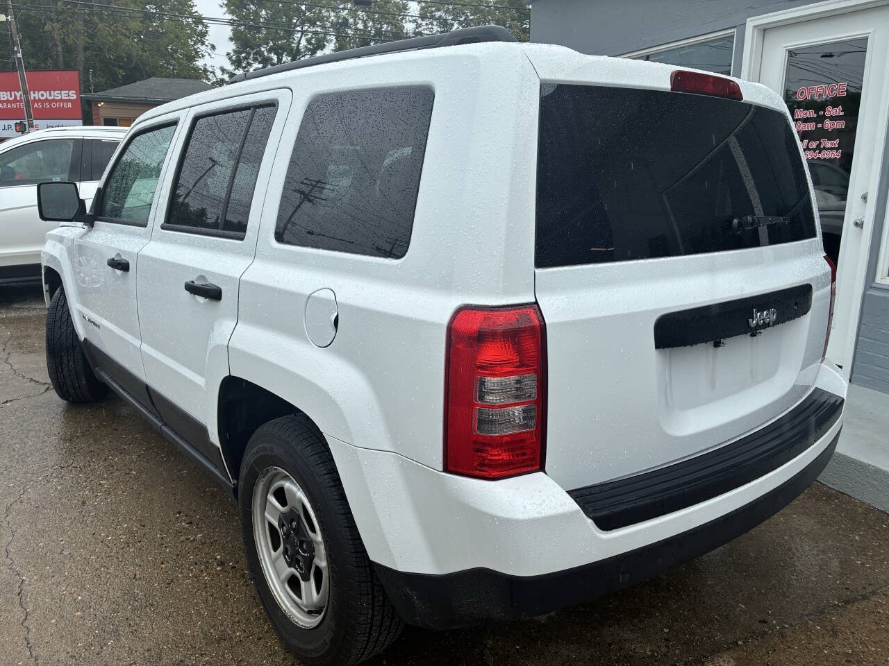 Used 2014 Jeep Patriot Sport FWD image 3