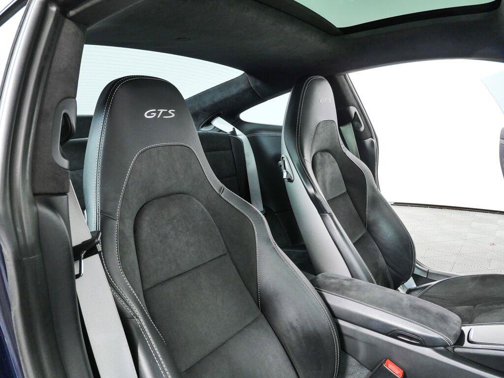 Used 2018 Porsche 911 Carrera GTS RWD image 21