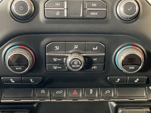 Used 2019 Chevrolet Silverado 1500 LT w/ Convenience Package AWD/4WD image 21