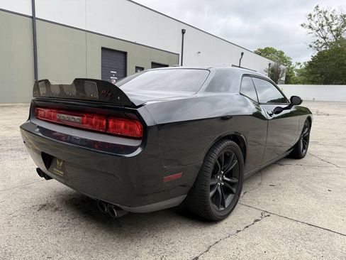 Used 2013 Dodge Challenger R/T RWD image 6
