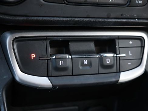 Used 2023 GMC Terrain SLE image 20