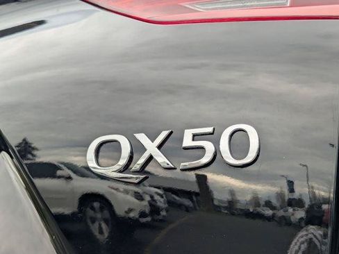 Used 2019 INFINITI QX50 Luxe w/ Navigation Package FWD image 33