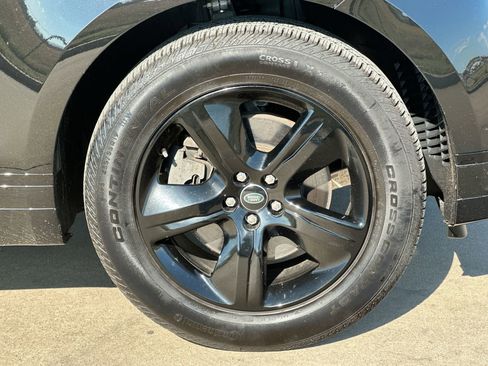 Used 2025 Land Rover Range Rover Velar Dynamic SE image 10