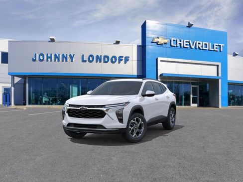 New 2026 Chevrolet Trax LT w/ Sunroof Package image 8