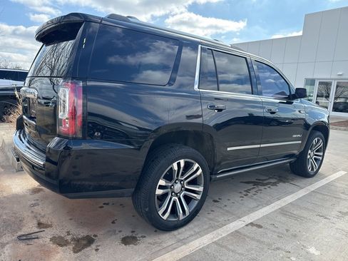 Used 2019 GMC Yukon Denali w/ Denali Ultimate Package image 3