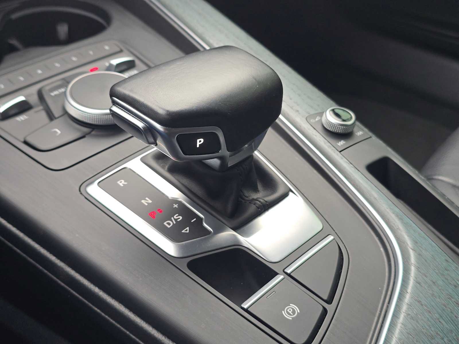 Used 2018 Audi A4 2.0T Premium w/ Convenience Package AWD/4WD image 28