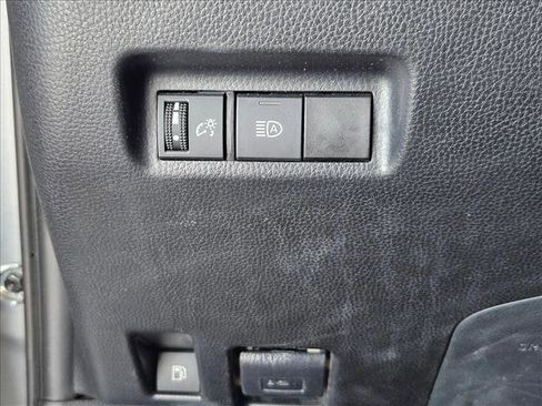 Used 2021 Toyota RAV4 XLE image 13