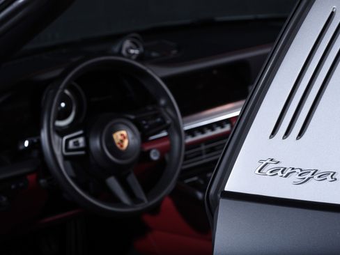 Used 2024 Porsche 911 Targa 4S image 17