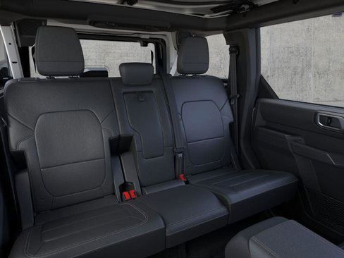 New 2026 Ford Bronco Badlands image 11