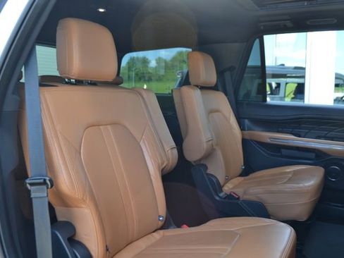 Certified 2024 Ford Expedition Platinum AWD/4WD image 37