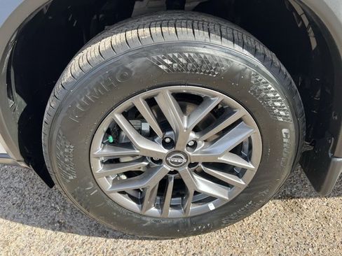 Certified 2025 Nissan Rogue S image 9