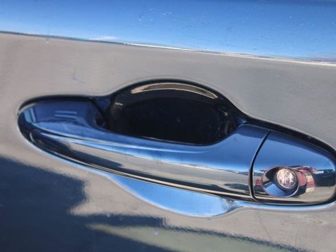 Used 2018 Toyota RAV4 XLE image 13