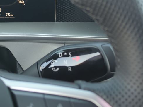 New 2026 Volkswagen Tiguan SE R-Line FWD image 15