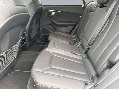 Used 2023 Audi Q8 Prestige image 14
