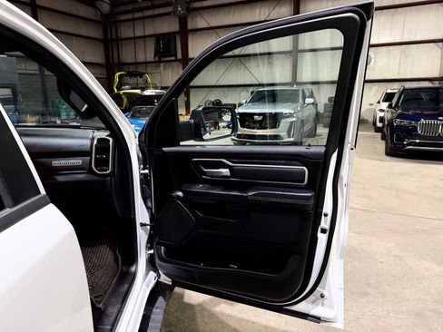 Used 2023 RAM 1500 Big Horn RWD image 24