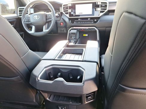 New 2025 Toyota Tundra SR5 image 33