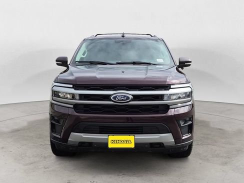 Used 2024 Ford Expedition Max XLT AWD/4WD image 2