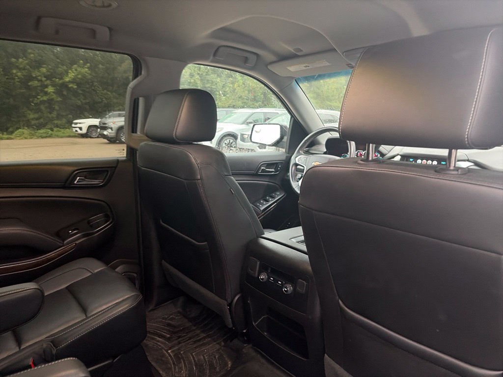 Used 2018 Chevrolet Suburban LT AWD/4WD image 13