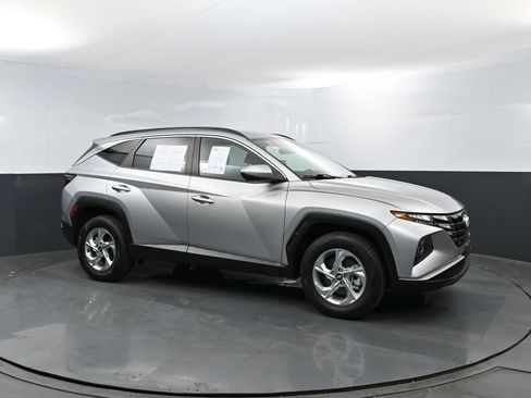 Used 2024 Hyundai Tucson SEL AWD/4WD image 3