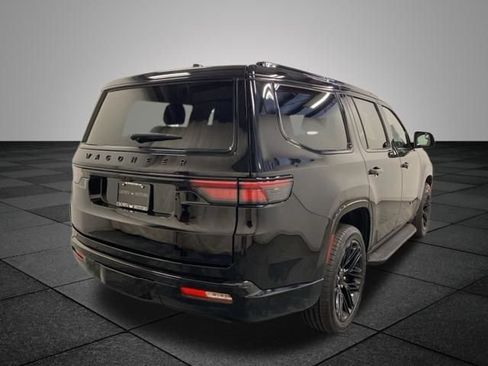 Used 2024 Jeep Wagoneer Series II AWD/4WD image 7