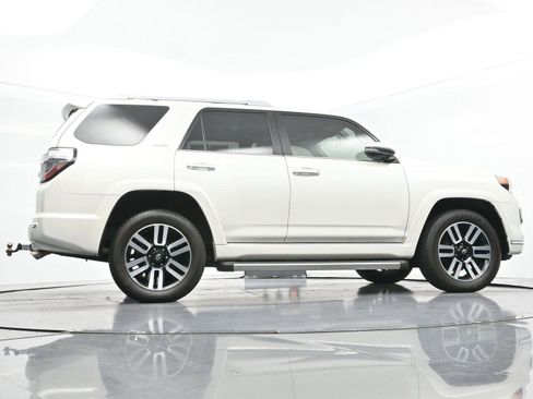 Used 2019 Toyota 4Runner Limited AWD/4WD image 61