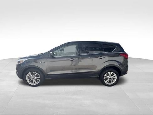 Used 2019 Ford Escape SE image 8