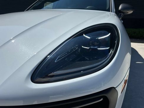 Used 2026 Porsche Macan Turbo AWD/4WD image 13