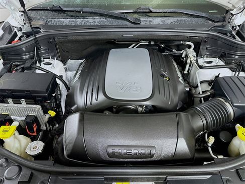 Used 2017 Dodge Durango R/T w/ Technology Group image 9