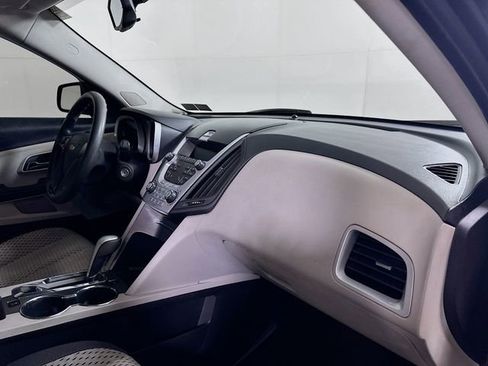 Used 2010 Chevrolet Equinox LS image 25