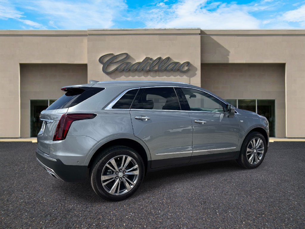 New 2026 Cadillac XT5 Premium Luxury w/ Driver Assist Package FWD image 3
