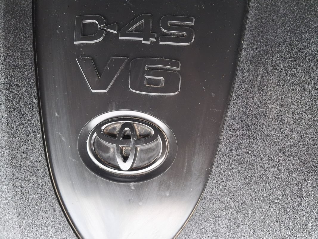 Used 2020 Toyota Tacoma TRD Off-Road w/ Technology Package AWD/4WD image 13