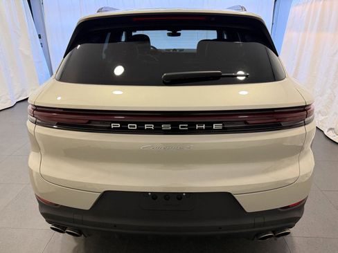 Used 2025 Porsche Cayenne S image 8