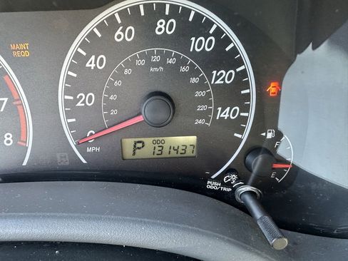 Used 2010 Toyota Corolla LE image 10